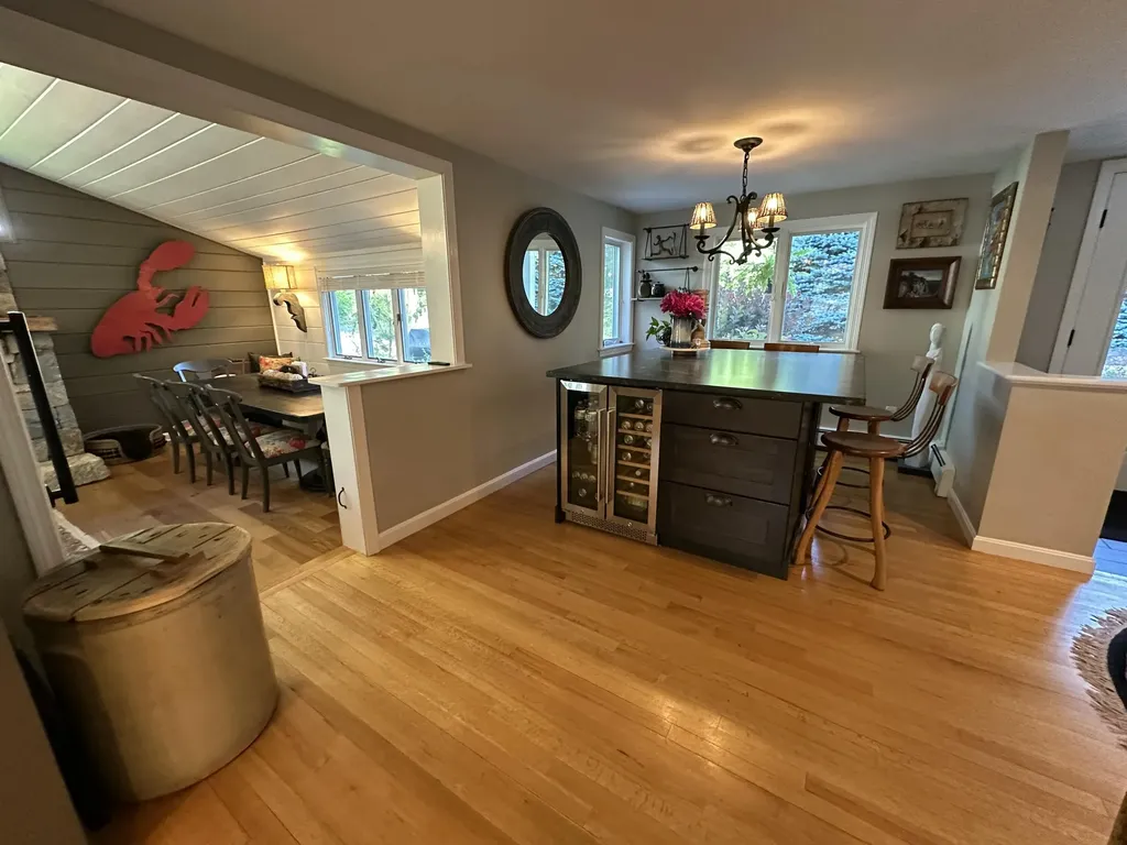 10 Highland Avenue Ogunquit ME 03907