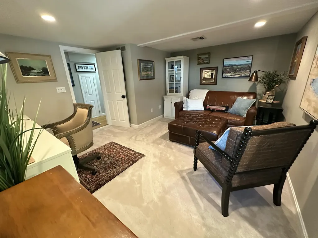 10 Highland Avenue Ogunquit ME 03907