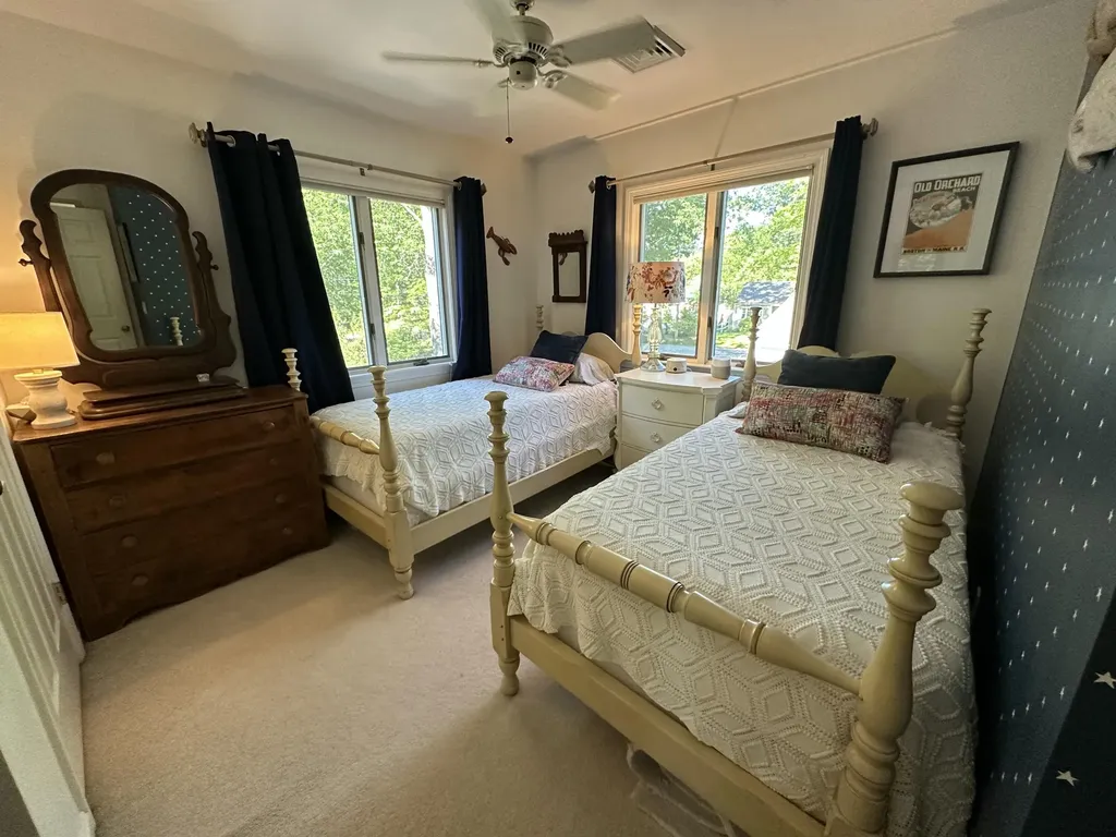 10 Highland Avenue Ogunquit ME 03907
