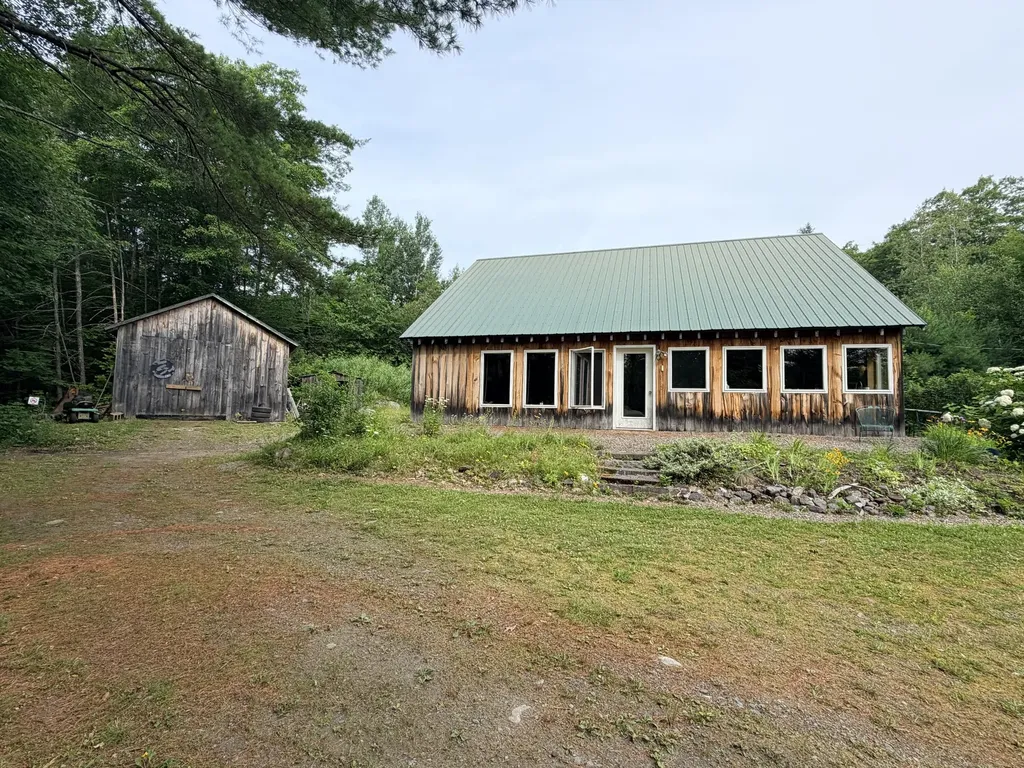 385 Water Street Guilford ME 04443