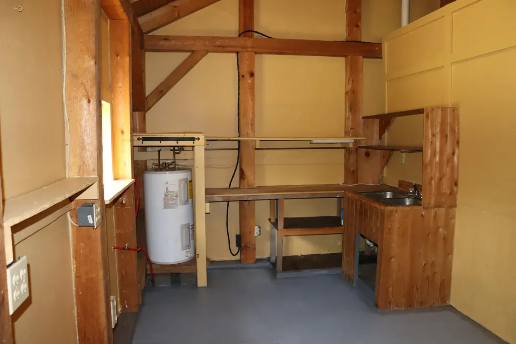 385 Water Street Guilford ME 04443