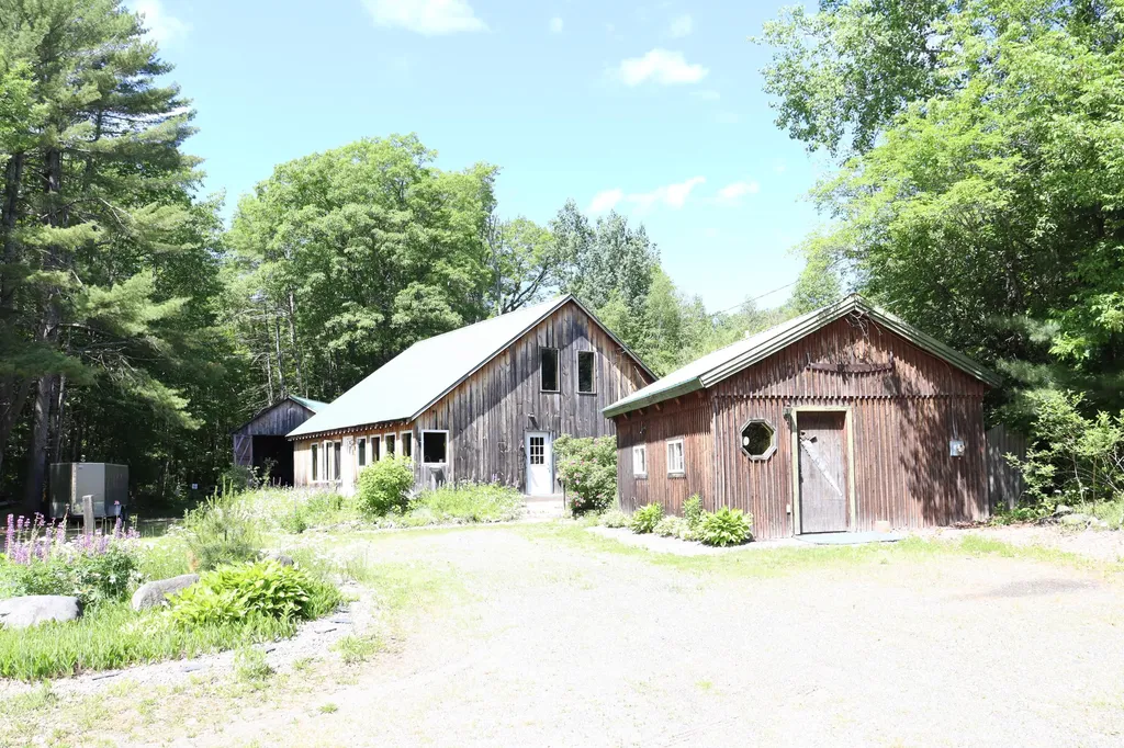 385 Water Street Guilford ME 04443