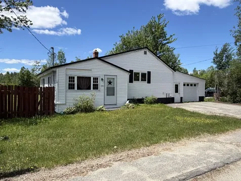 336 Bates Street Millinocket ME 04462