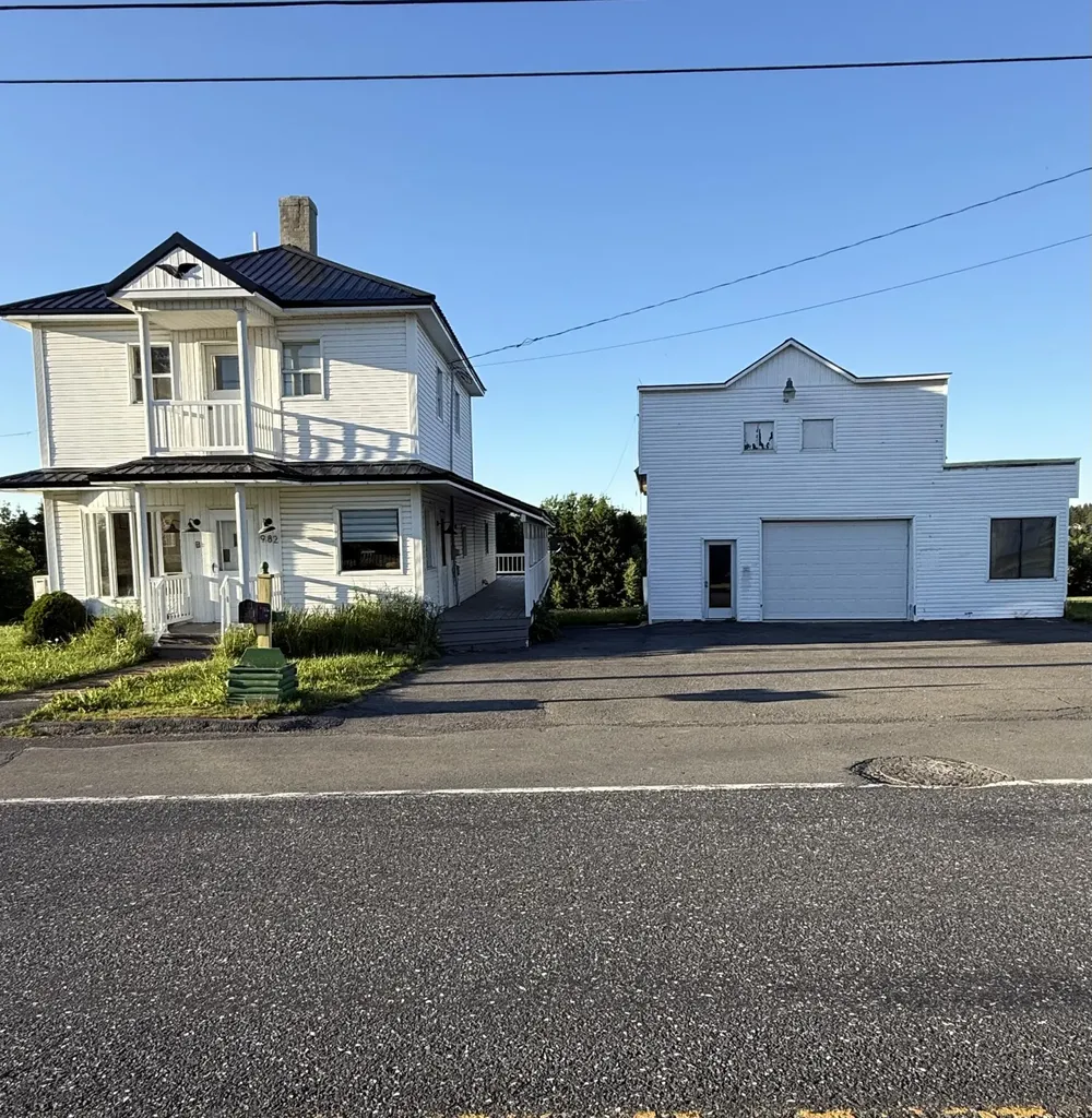 982 Main Street Grand Isle ME 04746
