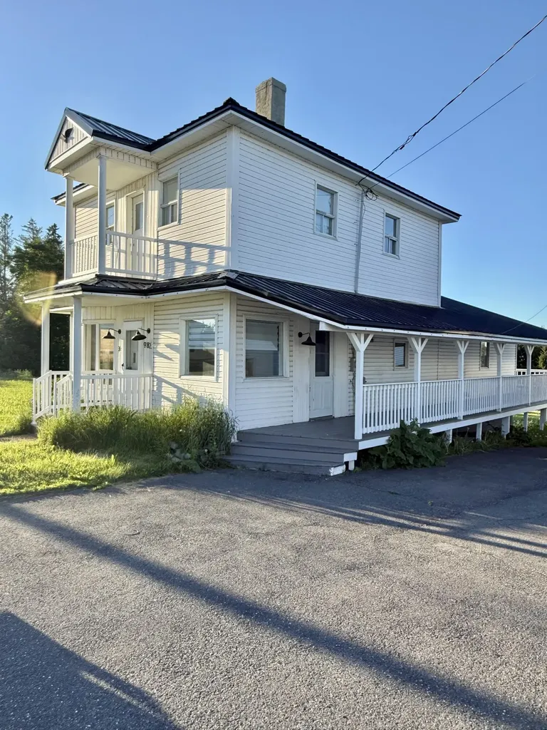 982 Main Street Grand Isle ME 04746