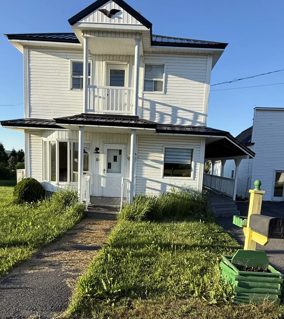 982 Main Street Grand Isle ME 04746