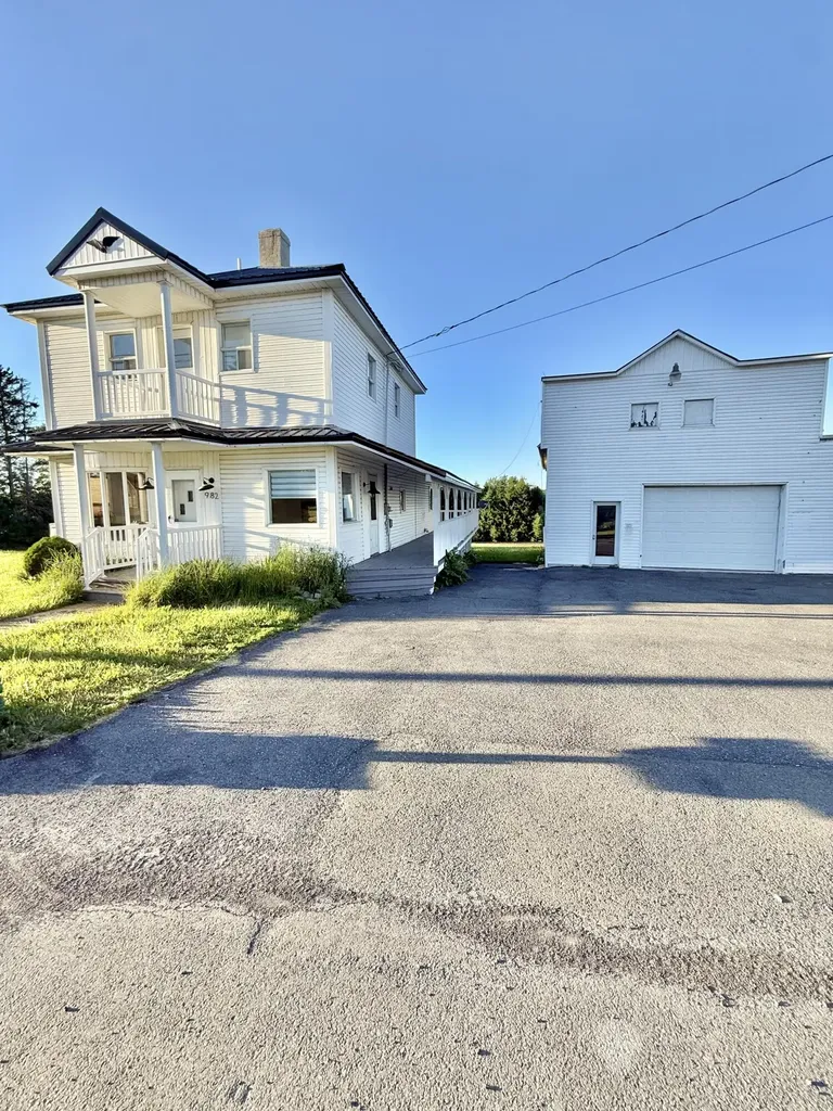 982 Main Street Grand Isle ME 04746