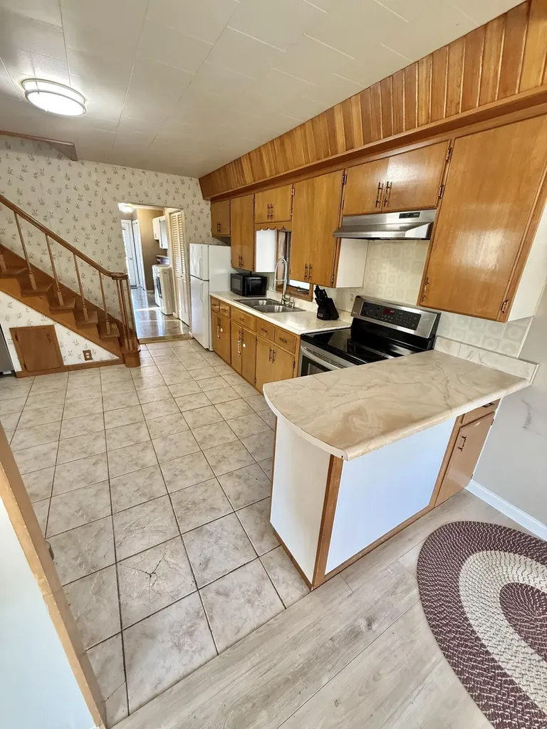 982 Main Street Grand Isle ME 04746