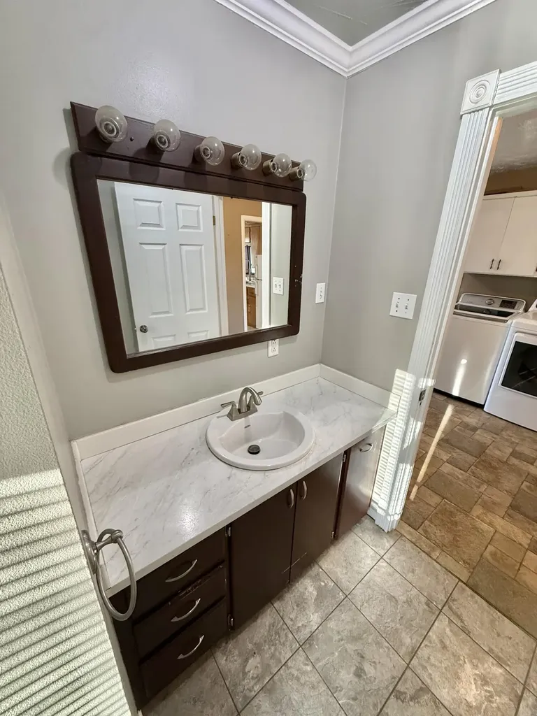 982 Main Street Grand Isle ME 04746