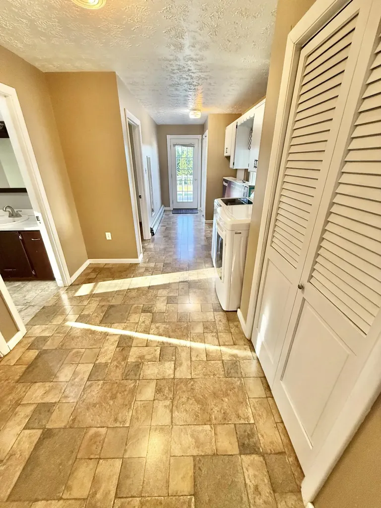 982 Main Street Grand Isle ME 04746