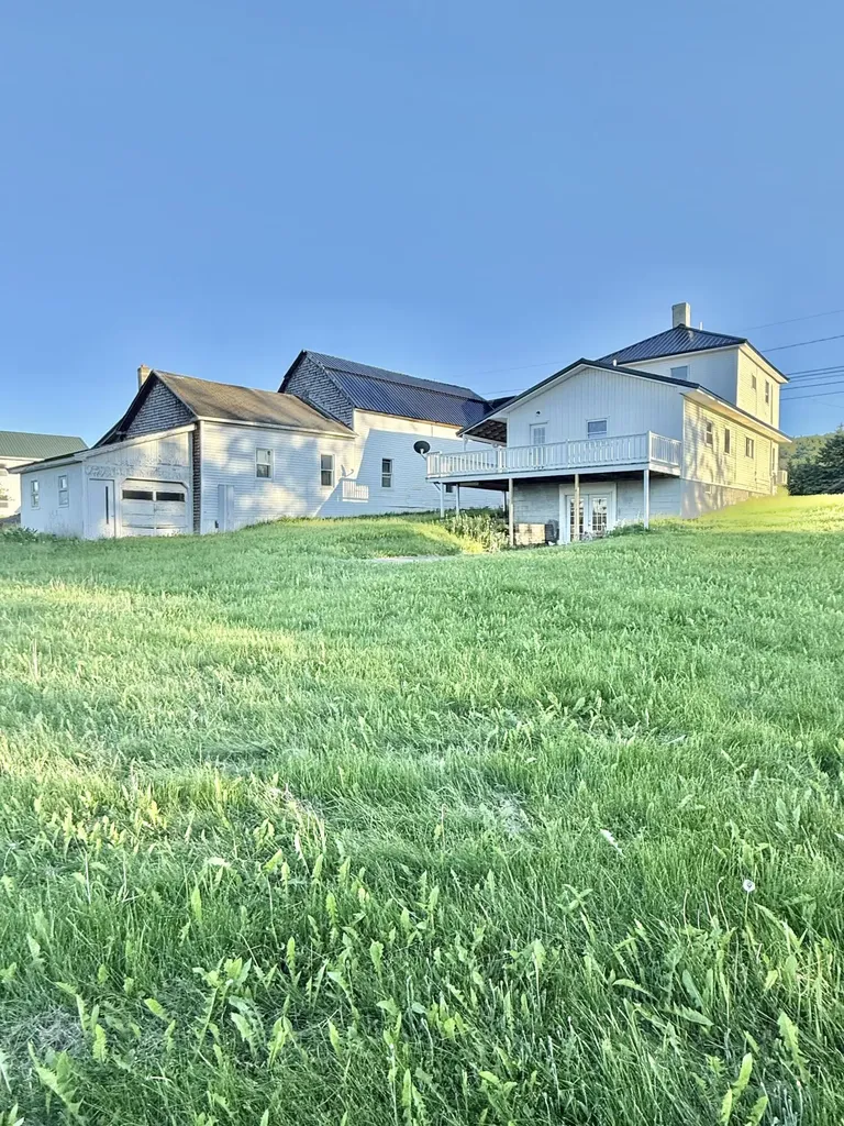 982 Main Street Grand Isle ME 04746