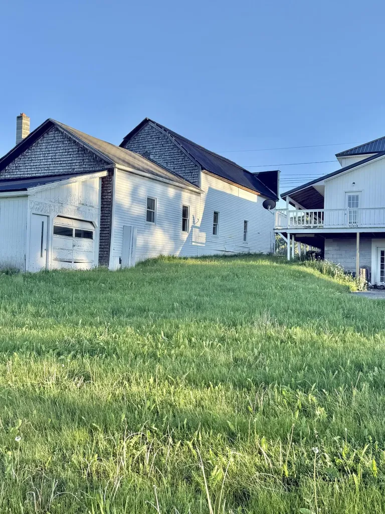 982 Main Street Grand Isle ME 04746