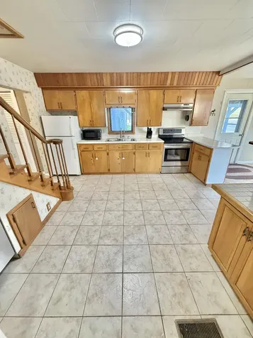 982 Main Street Grand Isle ME 04746