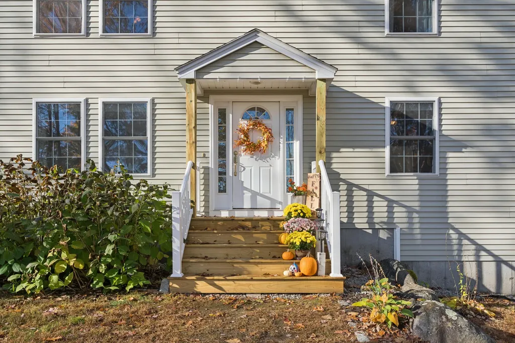 1368 Sokokis Trail Waterboro ME 04061