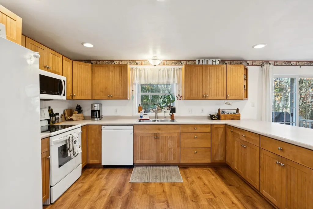 1368 Sokokis Trail Waterboro ME 04061