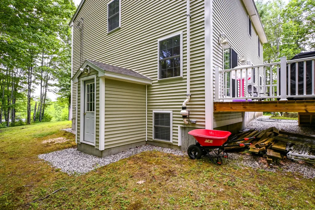 1368 Sokokis Trail Waterboro ME 04061