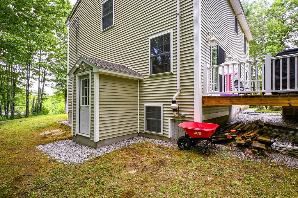 1368 Sokokis Trail Waterboro ME 04061