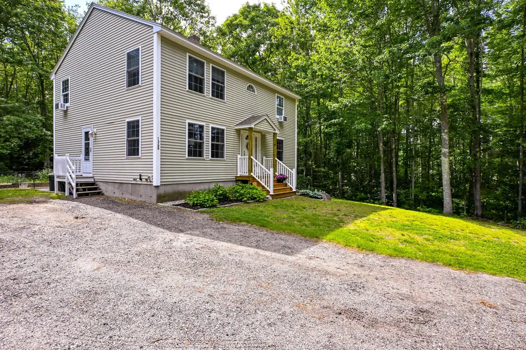 1368 Sokokis Trail Waterboro ME 04061