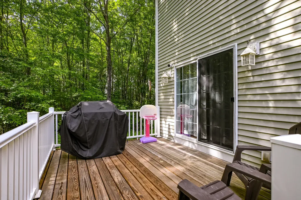 1368 Sokokis Trail Waterboro ME 04061