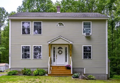 1368 Sokokis Trail Waterboro ME 04061