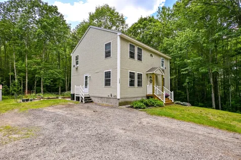 1368 Sokokis Trail Waterboro ME 04061