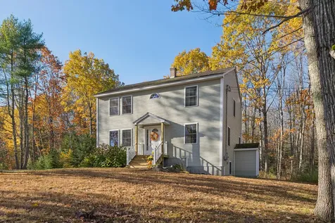 1368 Sokokis Trail Waterboro ME 04061