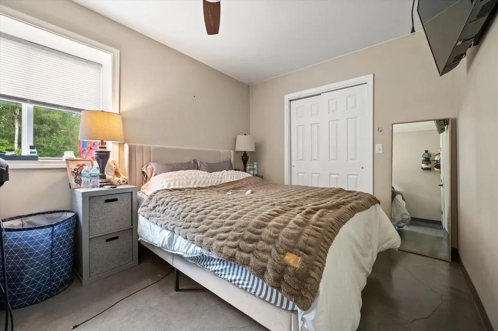 372 Old County Road Hampden ME 04444