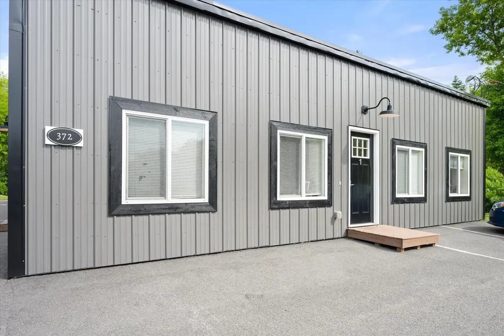 372 Old County Road Hampden ME 04444