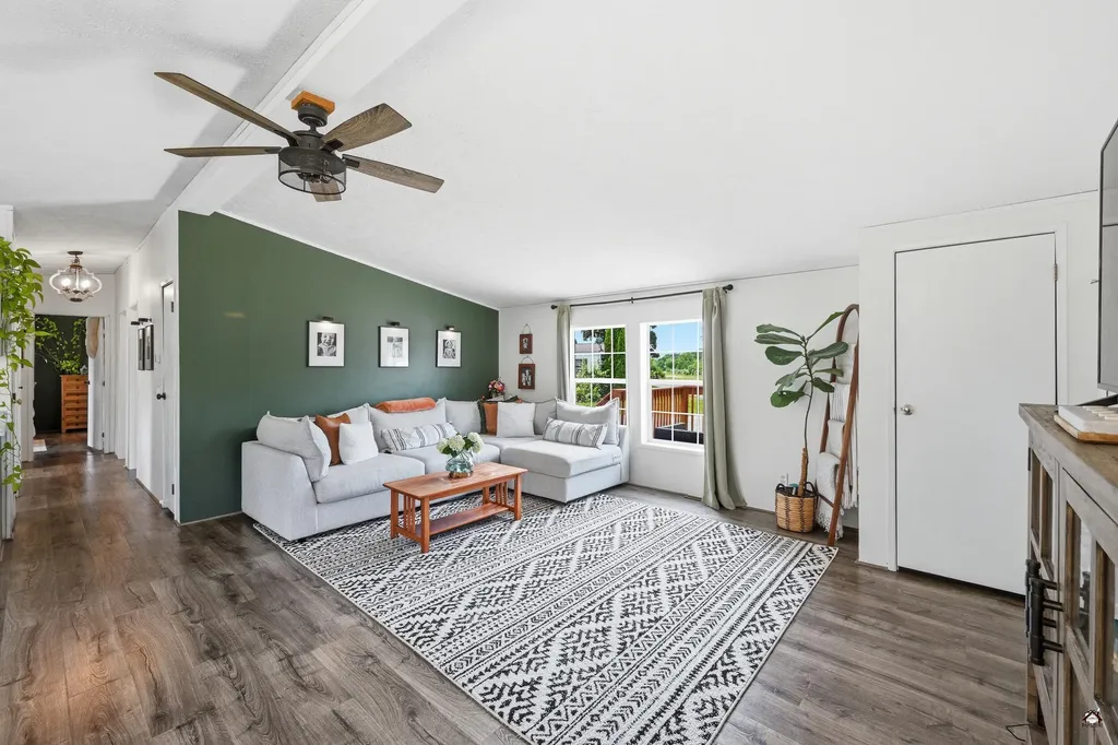 116 Blackberry Place Kittery ME 03904