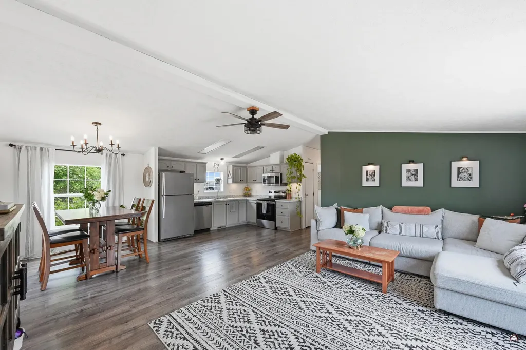 116 Blackberry Place Kittery ME 03904