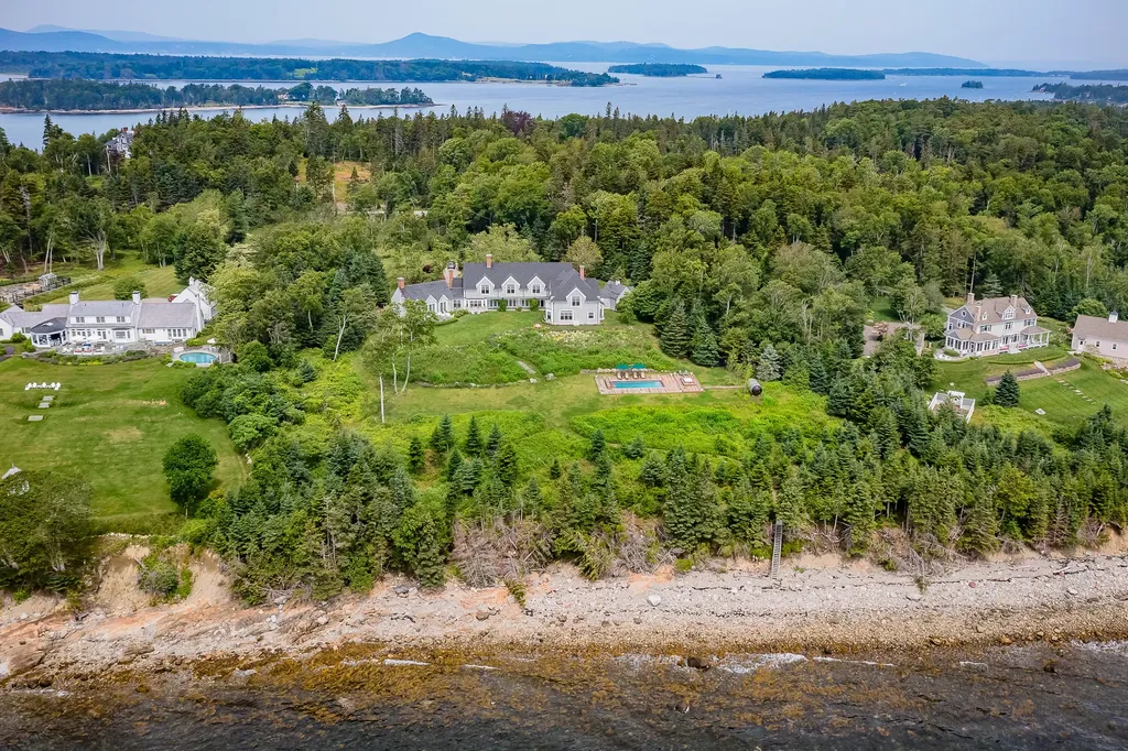 866 Pendleton Point Road Islesboro ME 04848