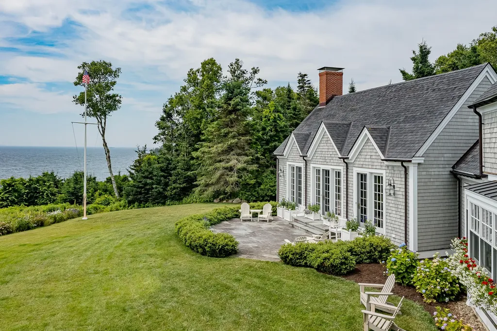 866 Pendleton Point Road Islesboro ME 04848