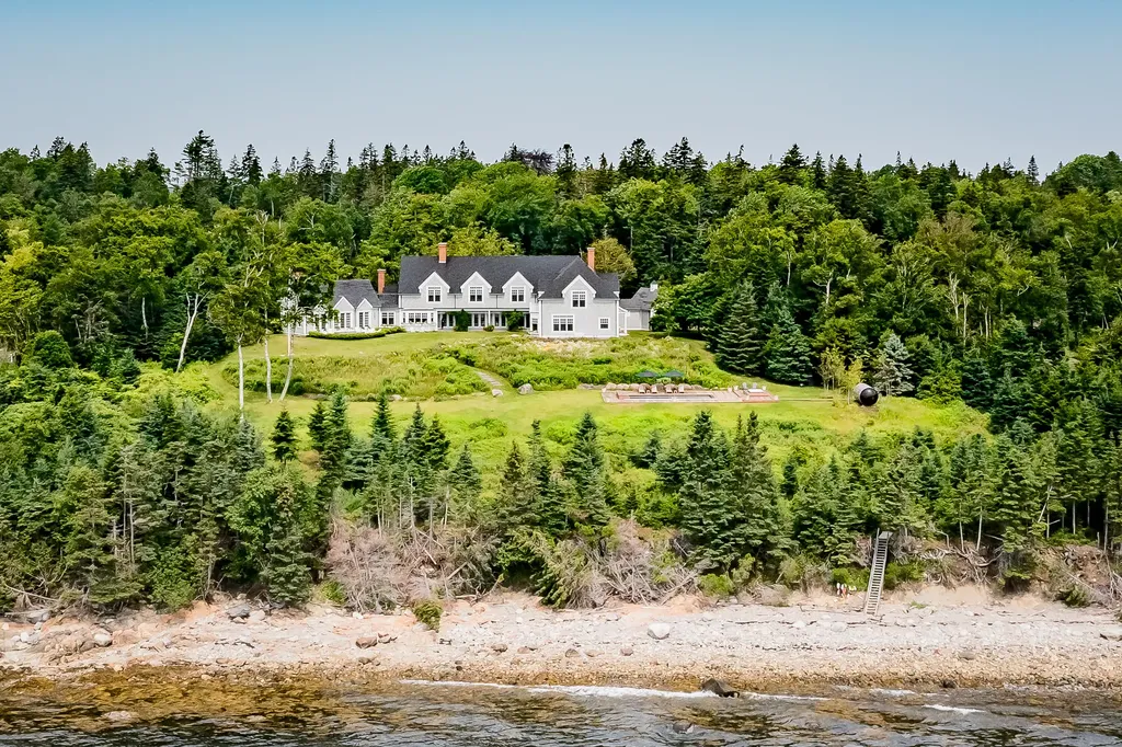 866 Pendleton Point Road Islesboro ME 04848