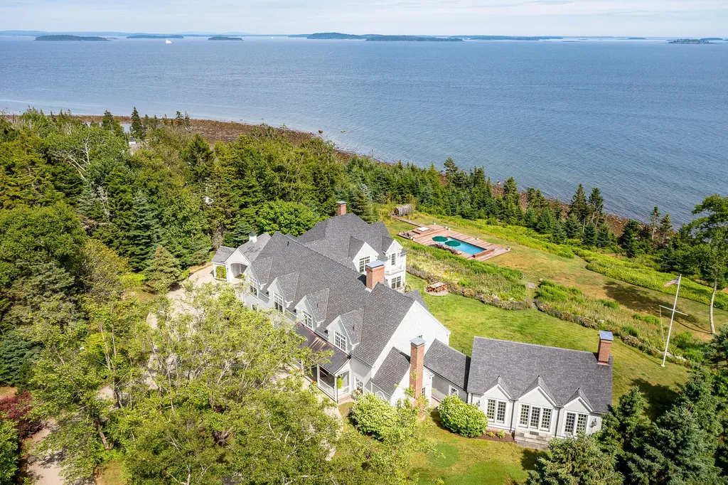 866 Pendleton Point Road Islesboro ME 04848
