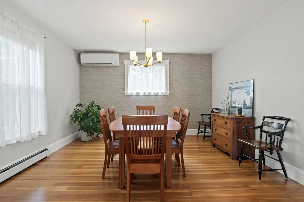 14 Holly Street Portland ME 04103