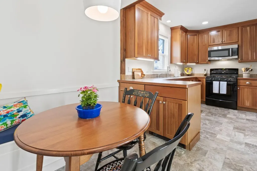 14 Holly Street Portland ME 04103