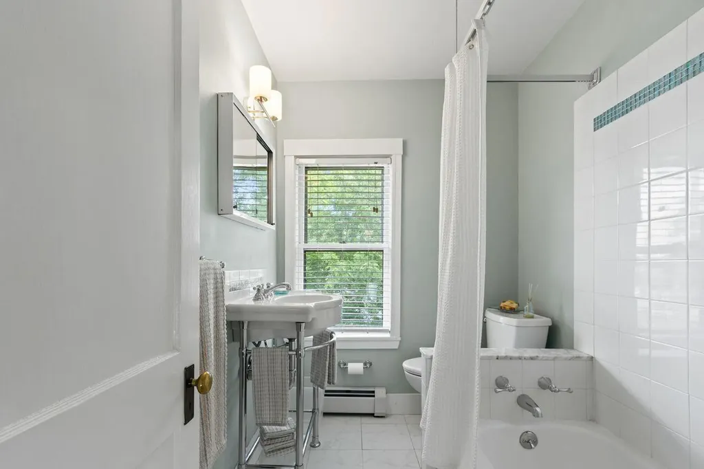 14 Holly Street Portland ME 04103