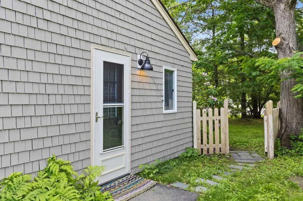 14 Holly Street Portland ME 04103