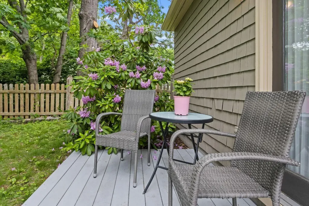 14 Holly Street Portland ME 04103