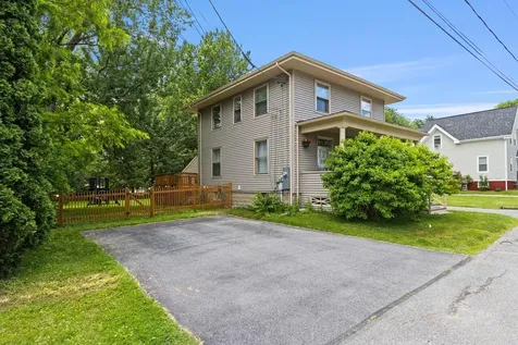14 Holly Street Portland ME 04103