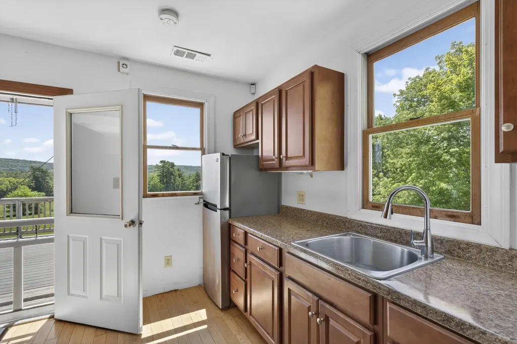 914 Union Road Appleton ME 04862