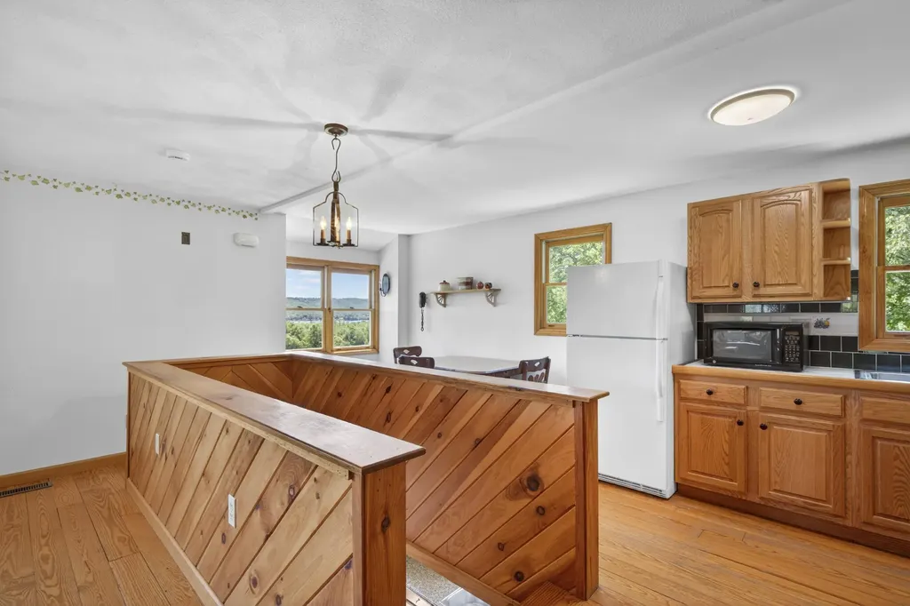914 Union Road Appleton ME 04862