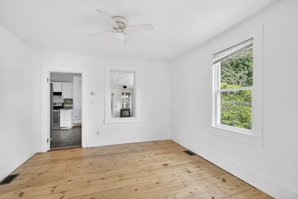 15 Tea Street Rockland ME 04841