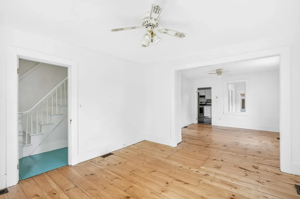 15 Tea Street Rockland ME 04841