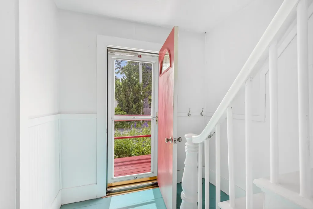 15 Tea Street Rockland ME 04841