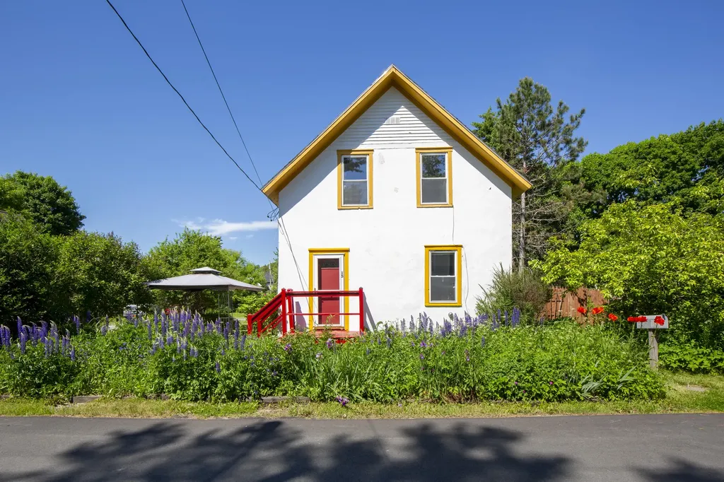 15 Tea Street Rockland ME 04841