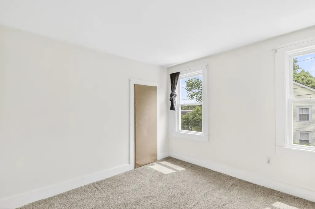 15 Tea Street Rockland ME 04841