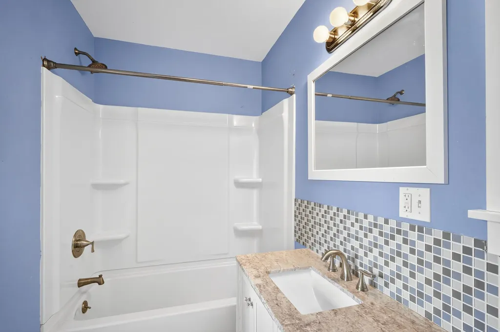 15 Tea Street Rockland ME 04841