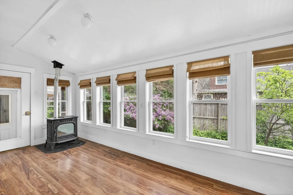 15 Tea Street Rockland ME 04841