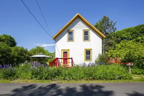 15 Tea Street Rockland ME 04841
